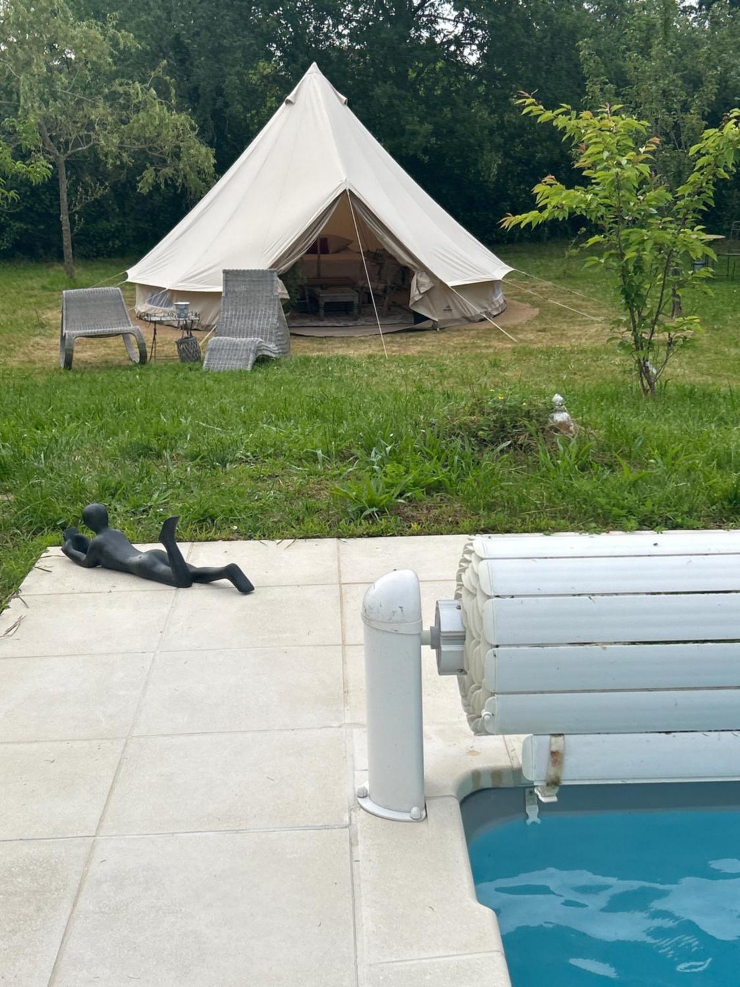Chambre Au Jardin Tente De Charme Eguzon-Chantome Extérieur photo