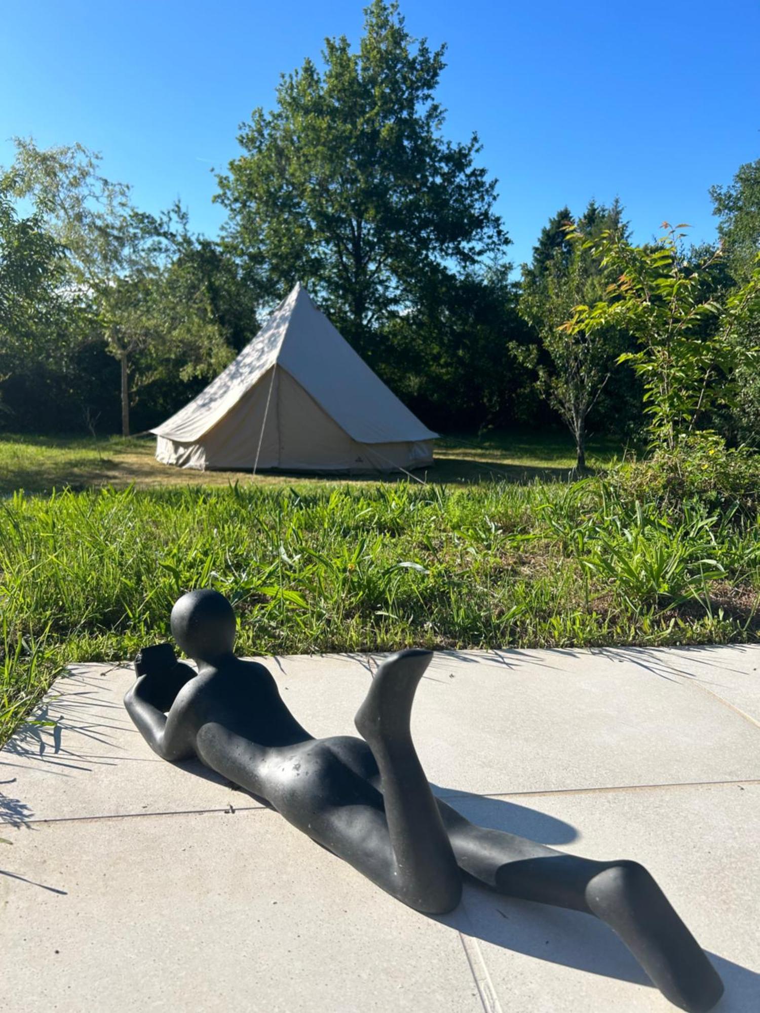 Chambre Au Jardin Tente De Charme Eguzon-Chantome Extérieur photo