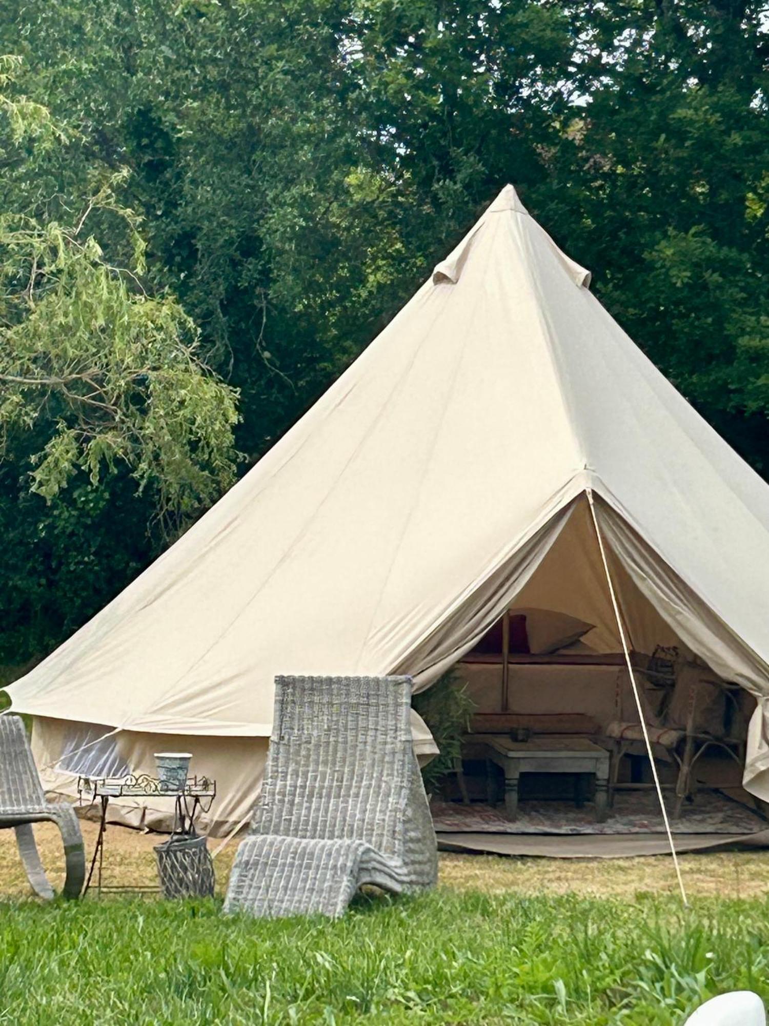 Chambre Au Jardin Tente De Charme Eguzon-Chantome Extérieur photo