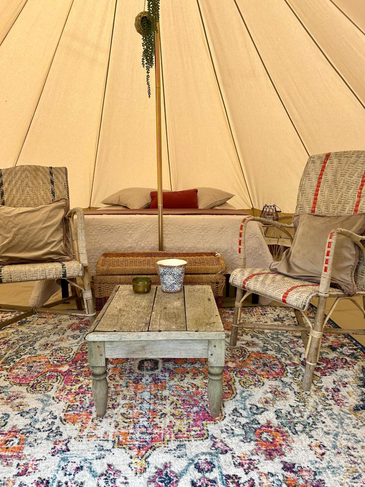 Chambre Au Jardin Tente De Charme Eguzon-Chantome Extérieur photo